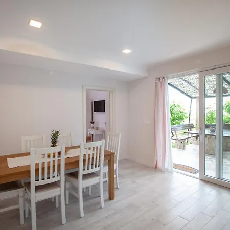 Beloved Near Baska Voda, Private Pool